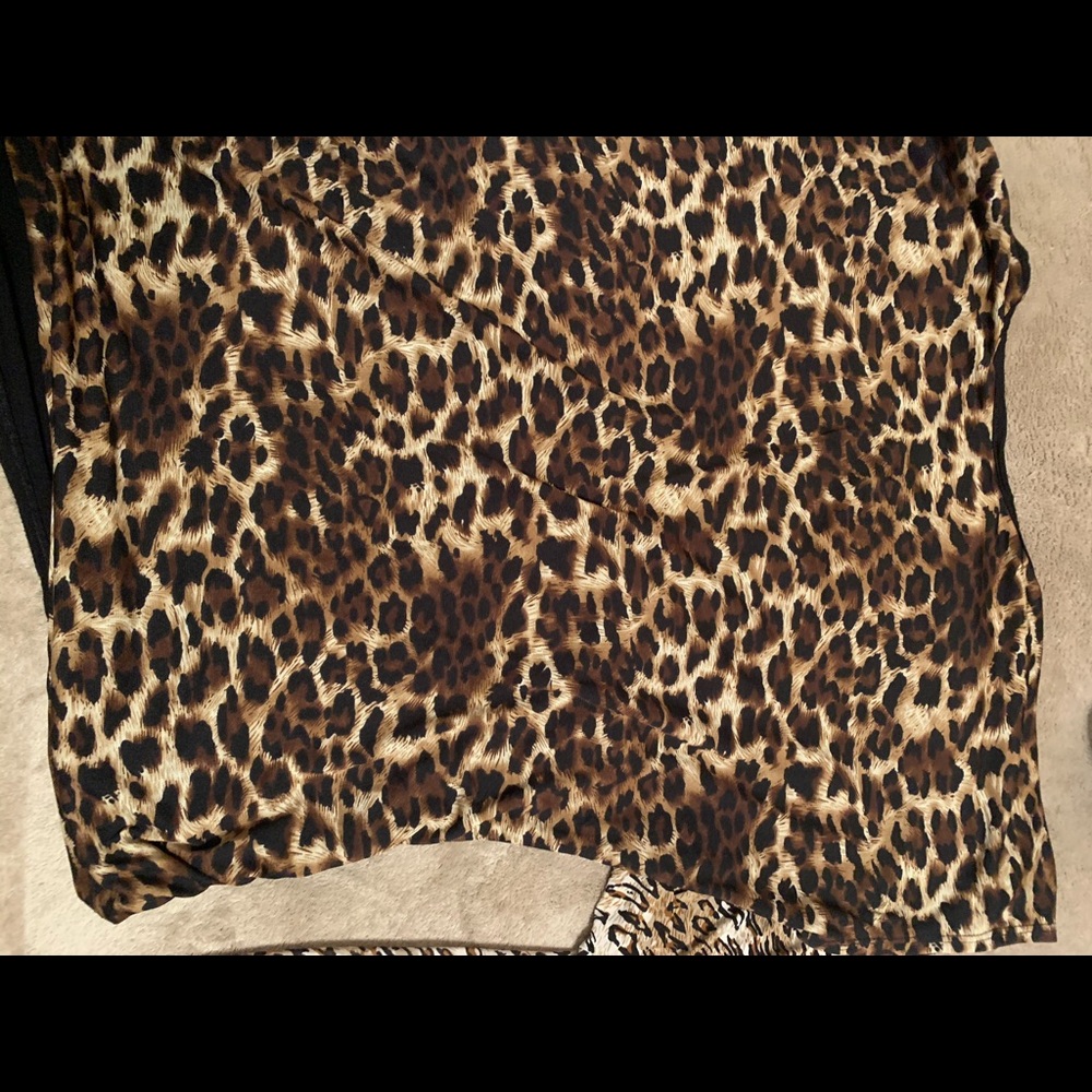 Leopard blouses - Picture 2 of 6